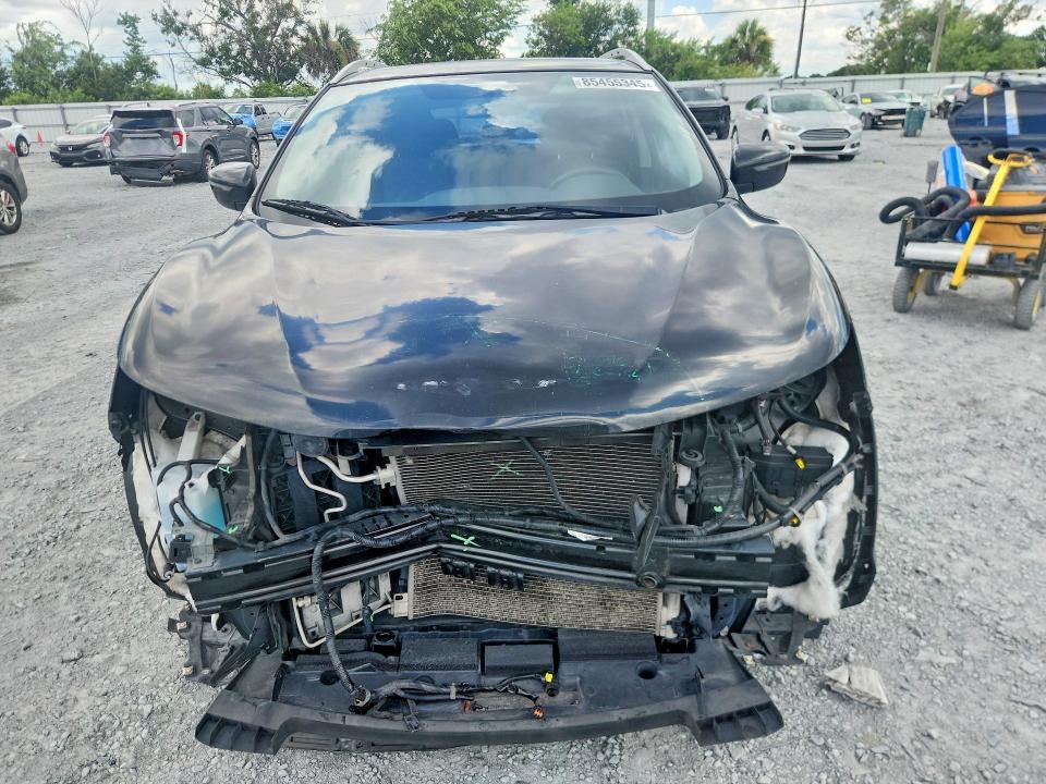 2017 Nissan VIN JN1BJ1CP0HW034214 COPART salvage auction — FRONT END, FL - CERT OF TITLE SLVG REBUILDABLE, sold $700 on 2026-07-24 (photo 5)