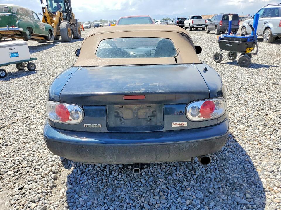 1994 Mazda Mx-5 VIN JM1NA3531R0516033 COPART salvage auction — MINOR DENT/SCRATCHES, Co - Dis/Dlr/Exp Only Clean Title, sold $2,600 on 2026-07-14 (photo 6)