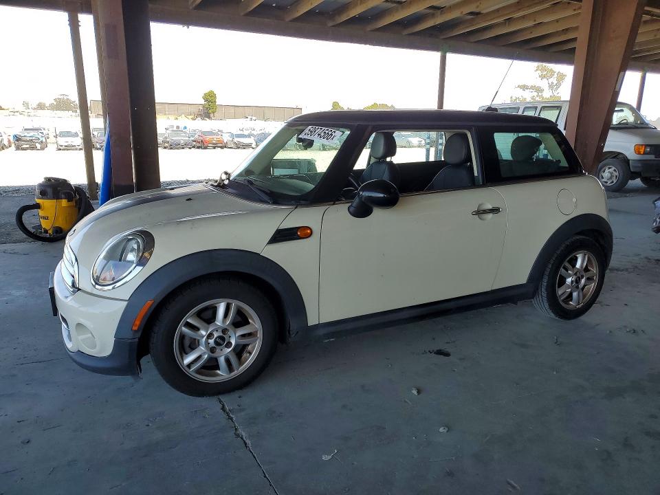 2011 Mini Cooper VIN WMWSU3C50BT251363 COPART salvage auction — MINOR DENT/SCRATCHES, CA - DIS/DLR/EXP ONLY CLEAN TITLE, sold $400 on 2026-07-09 (photo 1)
