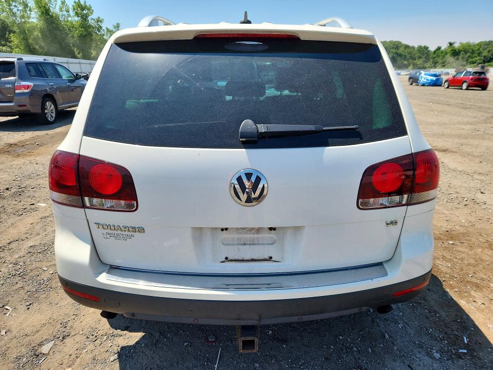 2008 Volkswagen Touareg VIN WVGBE77L18D035570 COPART salvage auction — FRONT END, Ma - Cert Of Title-Reconstrctd Coll, sold $125 on 2026-07-29 (photo 6)