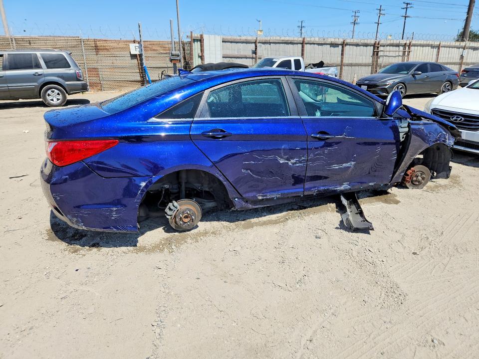 2014 Hyundai Sonata VIN 5NPEB4AC8EH825648 COPART salvage auction — STRIPPED, Ca - Salvage Certificate, sold $175 on 2026-07-30 (photo 3)