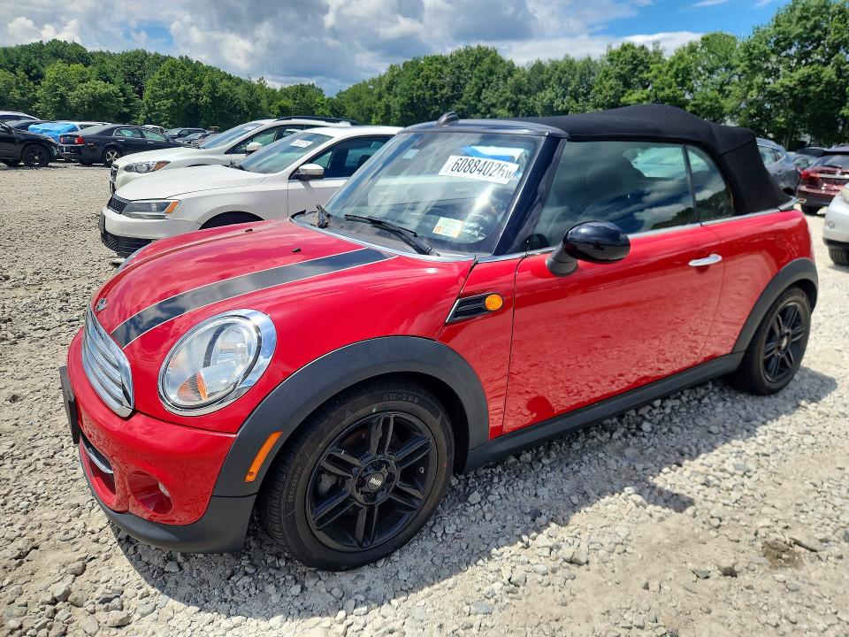 2015 Mini Cooper VIN WMWZN3C53FT861646 COPART salvage auction — ROOF, MA - CERTIFICATE OF TITLE, sold $1,700 on 2026-07-23 (photo 1)