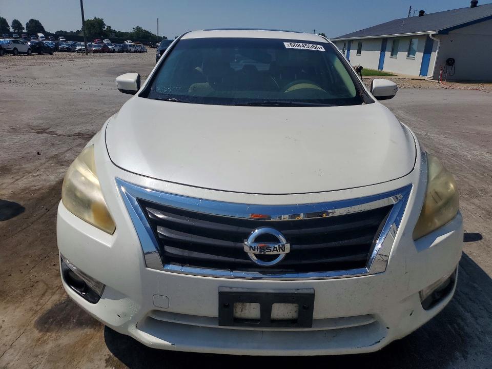 2014 Nissan Altima VIN 1N4AL3AP7EC112072 COPART salvage auction — MINOR DENT/SCRATCHES, Tn - Certificate Of Title, sold $450 on 2026-07-28 (photo 5)