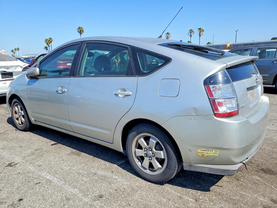 2004 Toyota Prius VIN JTDKB20U040024032 COPART salvage auction — VANDALISM, Ca - Salvage Certificate, sold $275 on 2026-07-31 (photo 2)