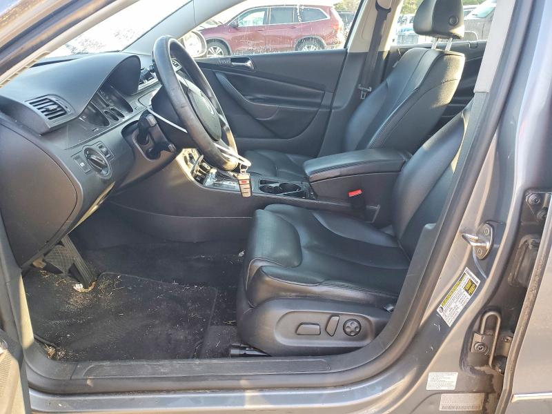 2008 Volkswagen Passat VIN WVWJK73C28E217576 COPART salvage auction — REAR END, Ny - Mv-907A Salvage Certificate, sold $400 on 2026-08-17 (photo 7)