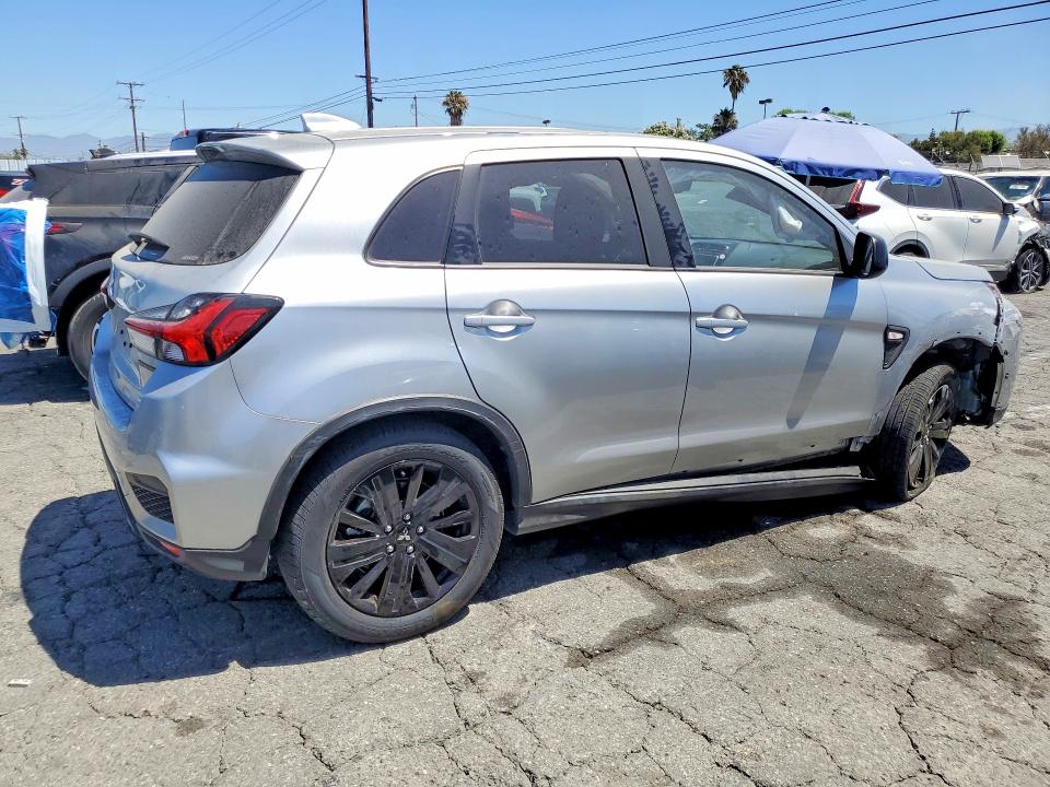 2026 Mitsubishi Outlander VIN JA4ARUAU7TU011300 COPART salvage auction — FRONT END, Fl - Cert Of Title Slvg Rebuildable (P), sold $5,000 on 2026-07-30 (photo 3)