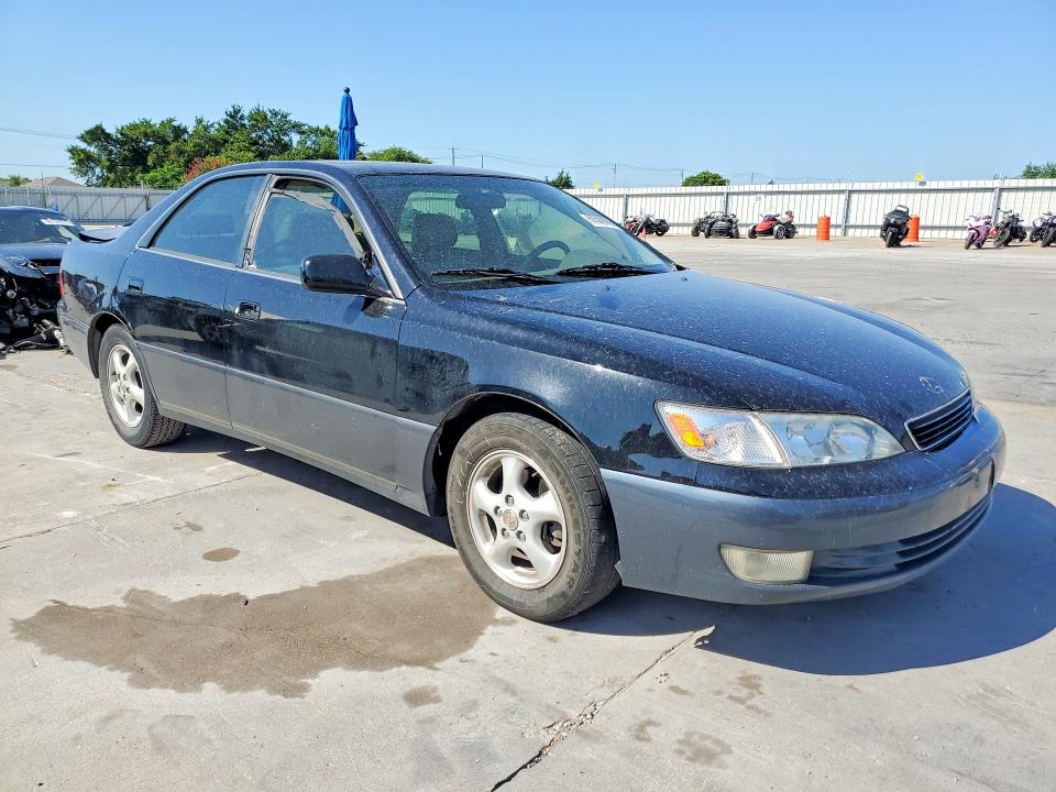 1997 Lexus Es 300 VIN JT8BF22G8V5010135 COPART salvage auction — REAR END, Tx - Salvage Vehicle Title, sold $200 on 2026-07-20 (photo 4)