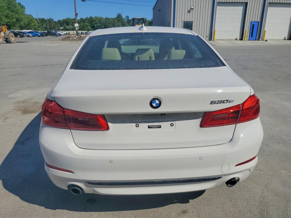 2018 BMW 5er VIN WBAJB1C55JB083990 COPART salvage auction — MINOR DENT/SCRATCHES, Ma - Certificate Of Title, sold $4,900 on 2026-07-29 (photo 6)