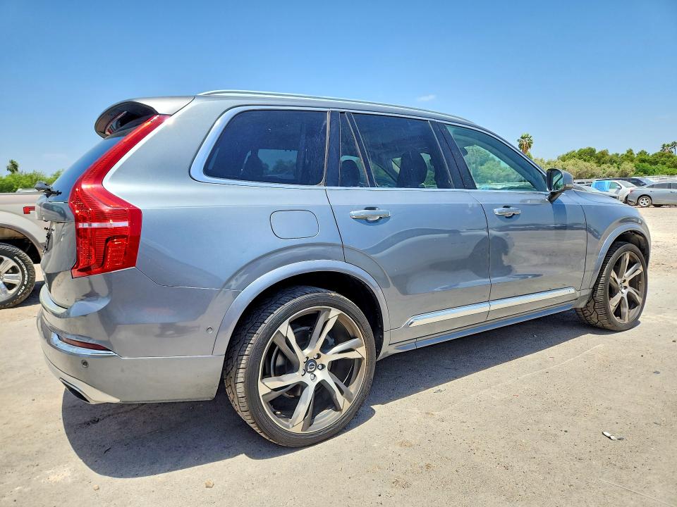 2016 Volvo Xc90 VIN YV4A22PL8G1014479 COPART salvage auction — MINOR DENT/SCRATCHES, Tx - Certificate Of Title (P), sold $4,550 on 2026-08-18 (photo 3)