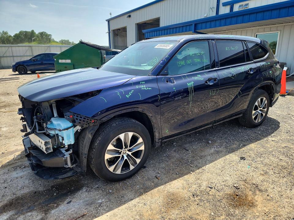 2021 Toyota Highlander VIN 5TDGBRCH3MS535406 COPART salvage auction — HAIL, Wi - Salvage - Multiple Brands, sold $250 on 2026-07-28 (photo 1)