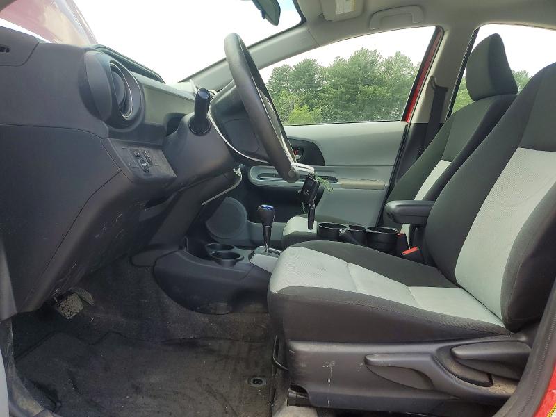 2012 Toyota Prius c VIN JTDKDTB31C1021590 COPART salvage auction — MINOR DENT/SCRATCHES, Ma - Certificate Of Title, sold $925 on 2026-07-16 (photo 7)