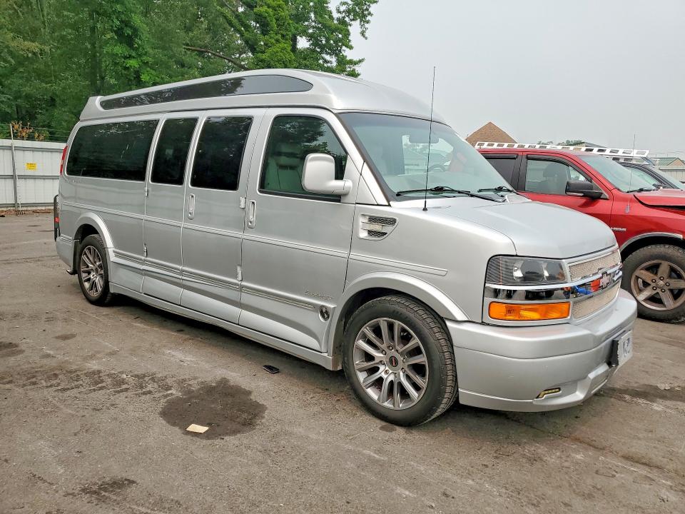 2018 Chevrolet Express VIN 1GCWGBFGXJ1162655 COPART salvage auction — VANDALISM, Tn - Salvage Certificate, sold $32,500 on 2026-07-28 (photo 4)