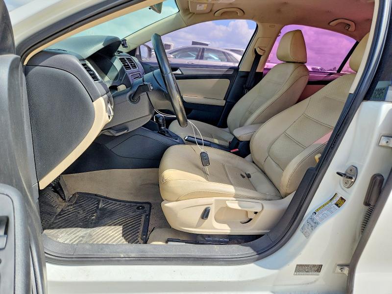 2014 Volkswagen Jetta VIN 3VWLL7AJ5EM416888 COPART salvage auction — FRONT END, Tx - Certificate Of Title, sold $750 on 2026-08-09 (photo 7)