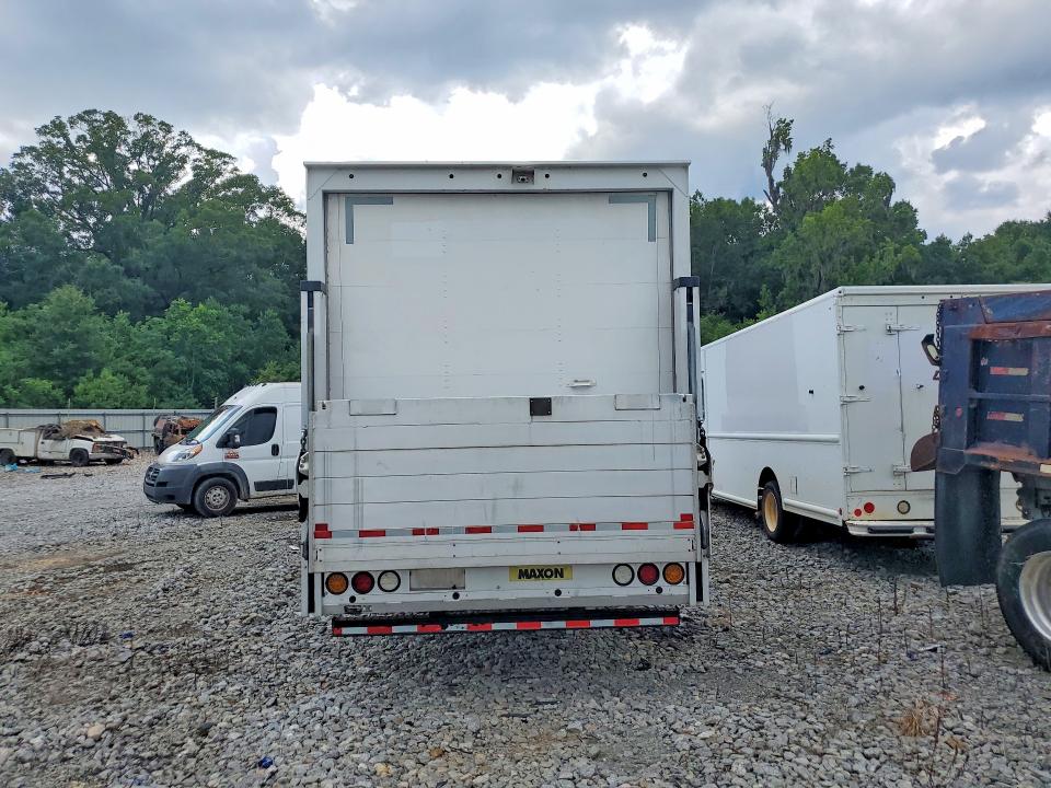 2022 Isuzu Nrr VIN JALE5W166N7303911 COPART salvage auction — MINOR DENT/SCRATCHES, AL - CERTIFICATE OF TITLE, sold $6,600 on 2026-07-21 (photo 6)