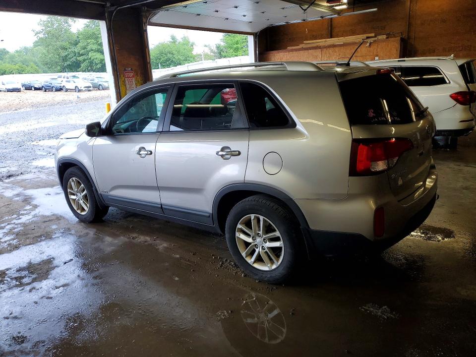 2015 Kia Sorento VIN 5XYKTDA64FG570127 COPART salvage auction — FRONT END, Salvage Title, sold $950 on 2026-07-16 (photo 2)