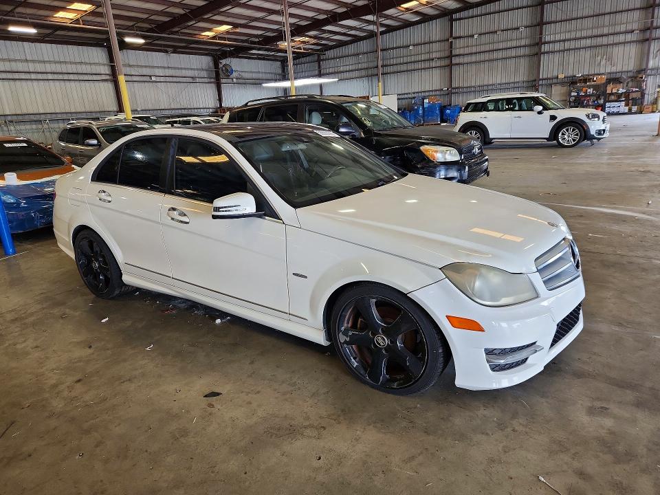 2012 Mercedes-benz C class VIN WDDGF4HB4CR218622 COPART salvage auction — MECHANICAL, Fl - Certificate Of Title, sold $450 on 2026-08-05 (photo 4)