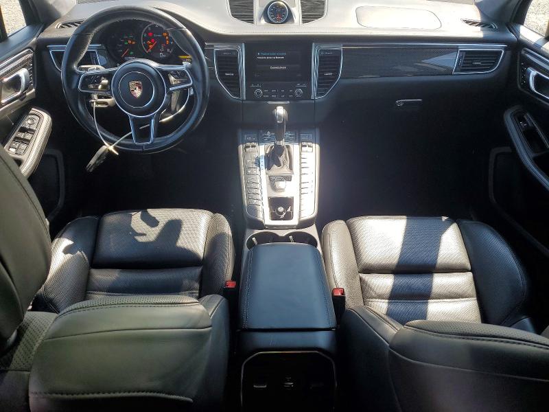 2017 Porsche Macan VIN WP1AF2A55HLB61526 COPART salvage auction — WATER/FLOOD, ON - PERMIT IRREPAIRABLE, sold $1,900 on 2026-07-21 (photo 8)