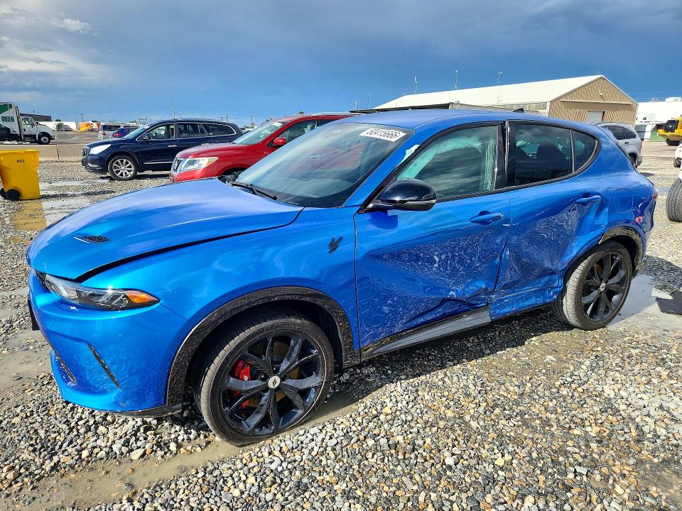 2024 Dodge Hornet VIN ZACPDFCW5R3A20670 COPART salvage auction — SIDE, Co - Salvage Title, sold $7,400 on 2026-08-11 (photo 1)