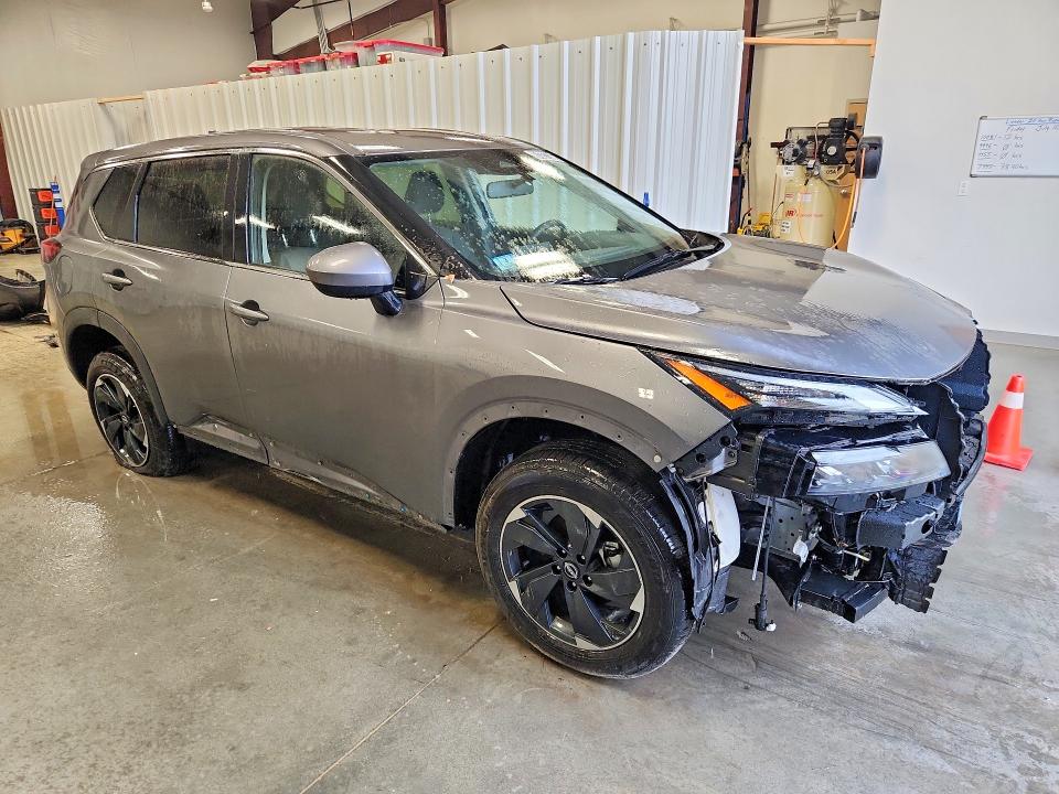 2025 Nissan Rogue VIN JN8BT3BB7SW417328 COPART salvage auction — FRONT END, MA - CERTIFICATE OF TITLE, sold $100 on 2026-07-21 (photo 4)