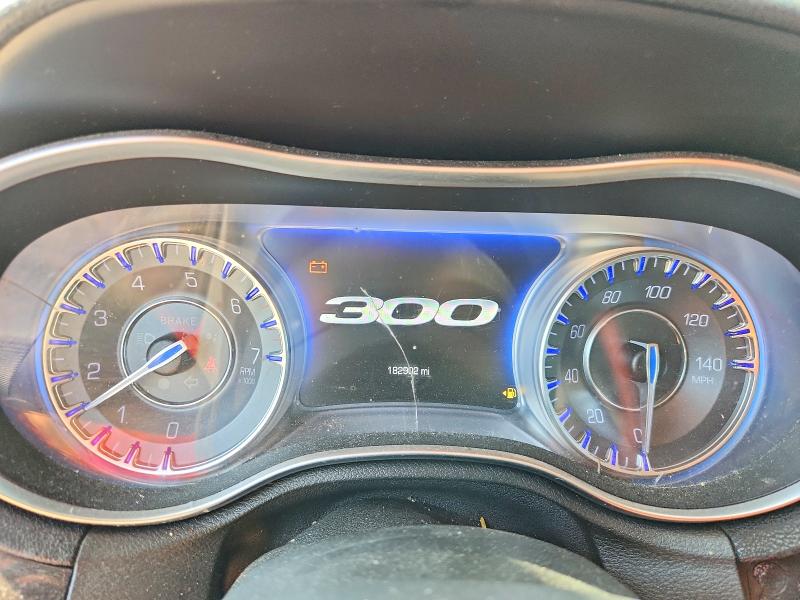 2015 Chrysler 300 VIN 2C3CCAAG8FH830448 COPART salvage auction — FRONT END, Mi - Dealer Only Clean Title, sold $800 on 2026-07-22 (photo 9)