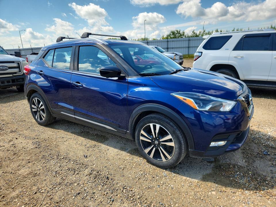 2019 Nissan Kicks VIN 3N1CP5CU3KL509495 COPART salvage auction — ROOF, AB - OOP - ACTIVE, sold $8,800 on 2026-07-23 (photo 4)