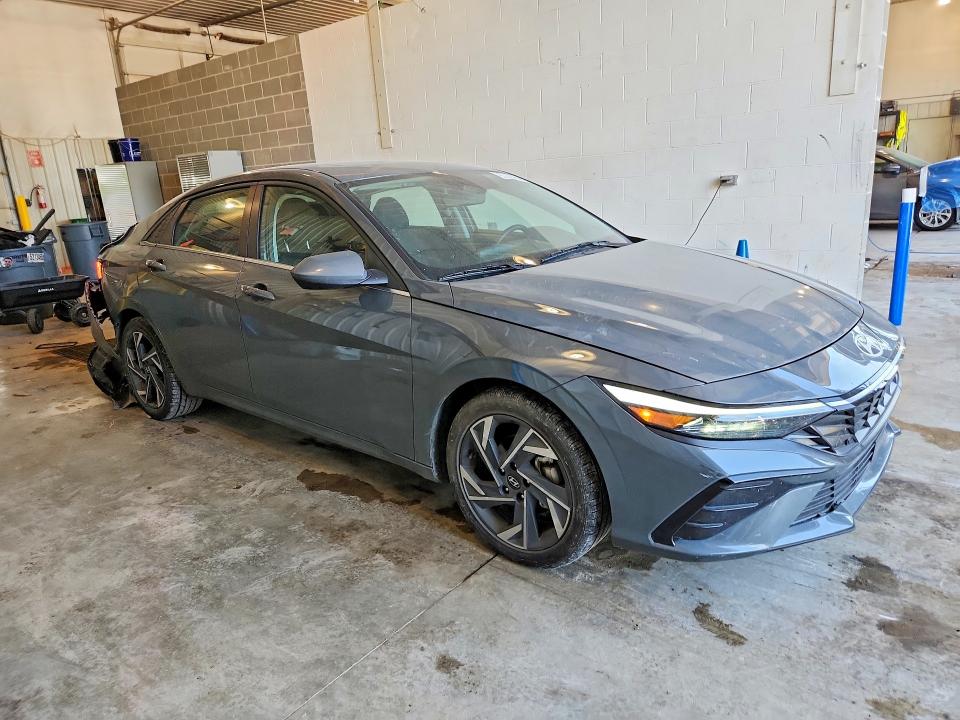 2025 Hyundai Elantra VIN KMHLS4DG3SU004377 COPART salvage auction — REAR END, LA - CERTIFICATE OF TITLE, sold $6,700 on 2026-07-08 (photo 4)