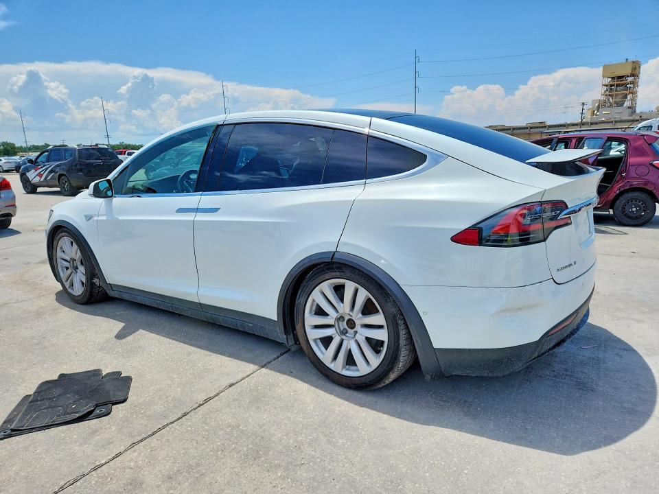 2016 Tesla Model x VIN 5YJXCBE24GF012790 COPART salvage auction — FRONT END, Salvage Title, sold $6,900 on 2026-07-29 (photo 2)