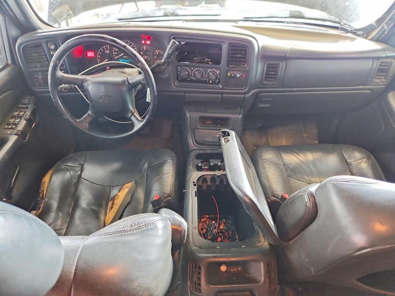 2002 Chevrolet Avalanche VIN 3GNEK13T32G121378 COPART salvage auction — REAR END, CA - DIS/DLR/EXP ONLY CLEAN TITLE, sold $125 on 2026-07-09 (photo 8)