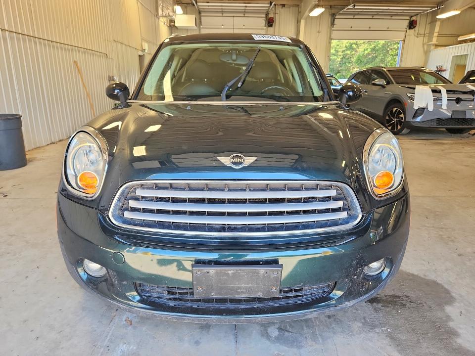 2012 Mini Cooper VIN WMWZB3C57CWM03935 COPART salvage auction — HAIL, MN - CERT OF TITLE-PRIOR SALVAGE, sold $700 on 2026-07-28 (photo 5)