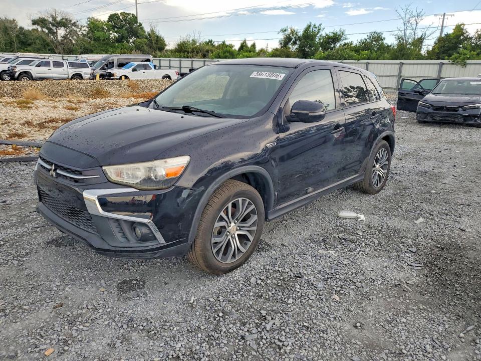 2018 Mitsubishi Outlander VIN JA4AP3AU8JZ029806 COPART salvage auction — MINOR DENT/SCRATCHES, Fl - Certificate Of Title (P), sold $2,950 on 2026-07-14 (photo 1)