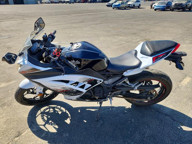 2014 Kawasaki VIN JKAEX8A1XEA004608 COPART salvage auction — SIDE, Ca - Dlr/Dis/Exp Only Salvage Title, sold $1,000 on 2026-07-18 (photo 3)