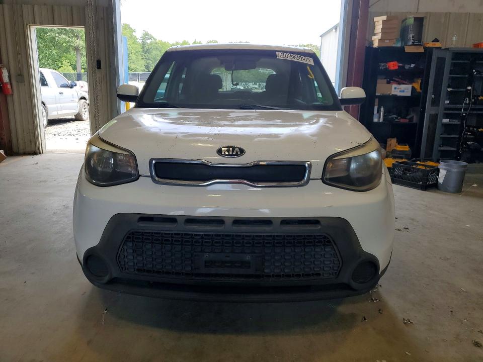 2015 Kia Soul VIN KNDJN2A22F7146854 COPART salvage auction — MINOR DENT/SCRATCHES, VA - CERT OF TITLE - SALVAGE, sold $200 on 2026-07-28 (photo 5)