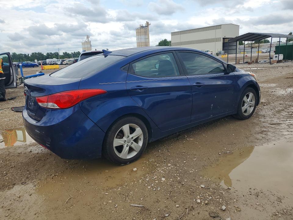 2013 Hyundai Elantra VIN KMHDH4AE6DU868719 COPART salvage auction — NORMAL WEAR, Ks - Dealer Only Clean Title, sold $200 on 2026-07-28 (photo 3)