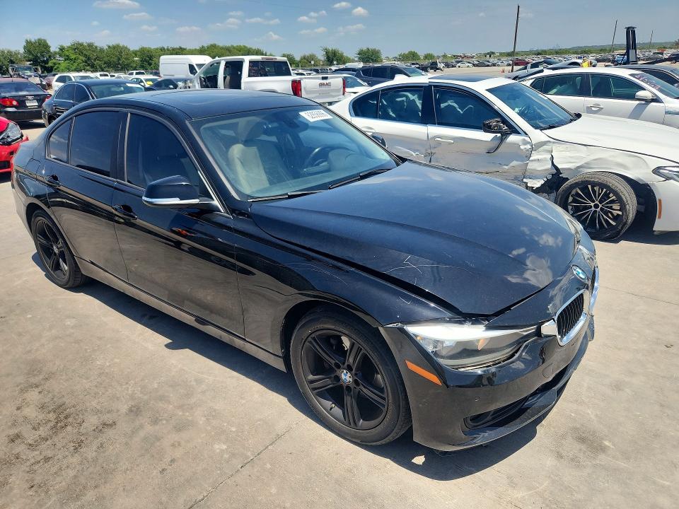 2015 BMW 3er VIN WBA3C3C57FP663723 COPART salvage auction — FRONT END, Tx - Salvage Vehicle Title, sold $2,100 on 2026-08-17 (photo 4)