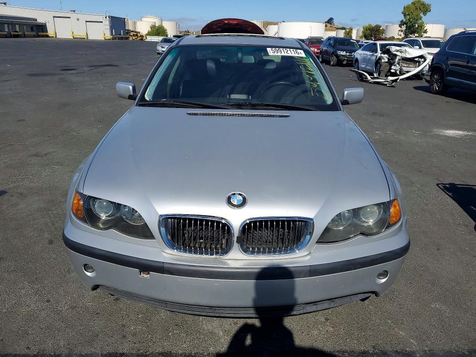 2002 BMW 3 series VIN WBAEV33492KL68351 COPART salvage auction — REAR END, Ca - Dis/Dlr/Exp Only Lien Papers (P), sold $300 on 2026-07-27 (photo 5)