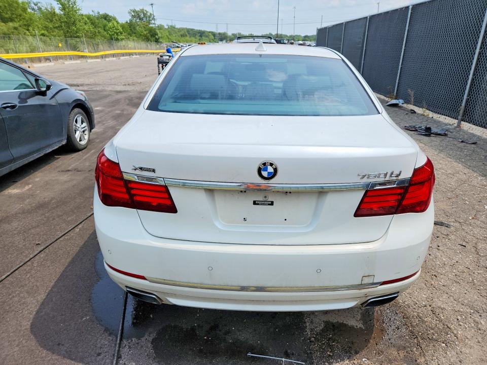 2013 BMW 7er VIN WBAYF8C54DDE59036 COPART salvage auction — MINOR DENT/SCRATCHES, Mi - Dealer Only Clean Title, sold $325 on 2026-07-31 (photo 6)