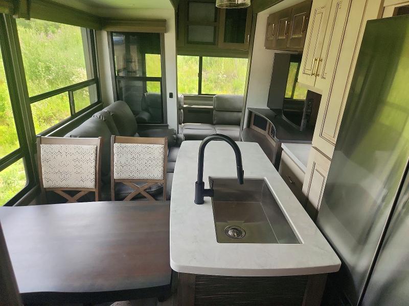 2022 Alliance rv Recreational vehicle (rv) VIN 7M5FP3422NB202137 COPART salvage auction — FRAME DAMAGE, ON - PERMIT NO BRAND - UNFIT, sold $10,200 on 2026-07-21 (photo 6)