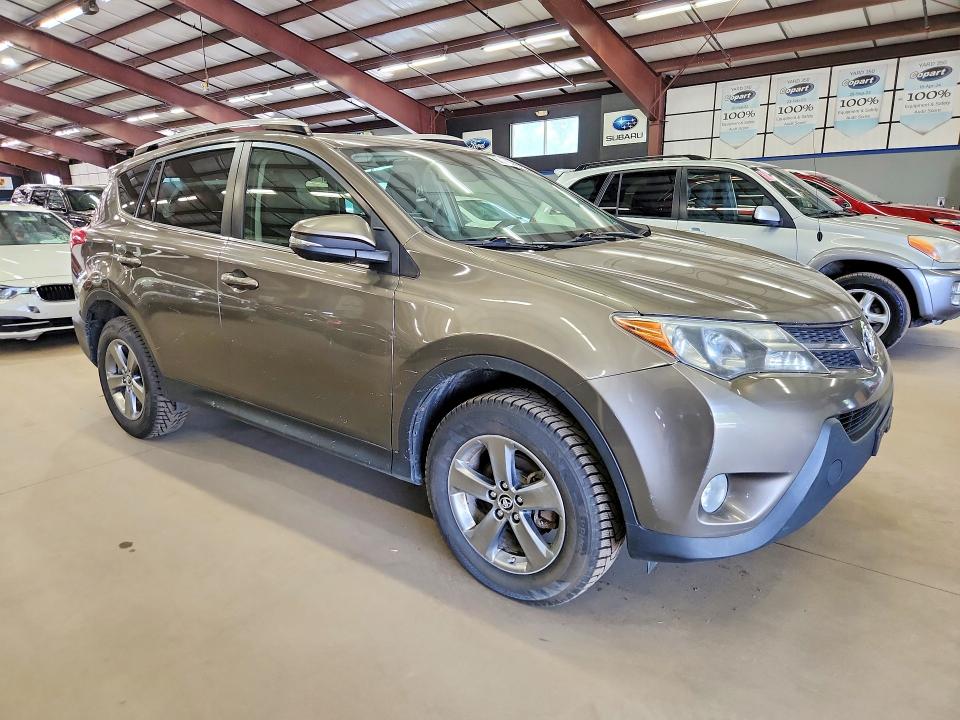 2015 Toyota Rav4 VIN JTMRFREV6FD163459 COPART salvage auction — MINOR DENT/SCRATCHES, VT - CERTIFICATE OF TITLE (P), sold $5,700 on 2026-07-17 (photo 4)