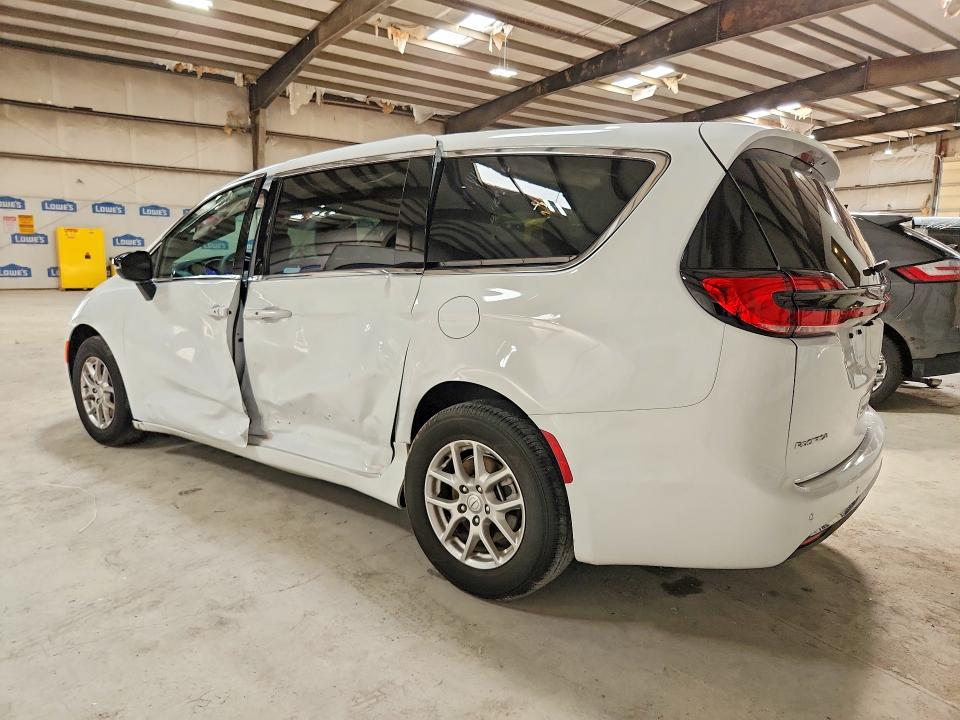 2026 Chrysler Pacifica VIN 2C4RC1BG4TR262595 COPART salvage auction — SIDE, NC - CERTIFICATE OF TITLE, sold $13,200 on 2026-07-27 (photo 2)