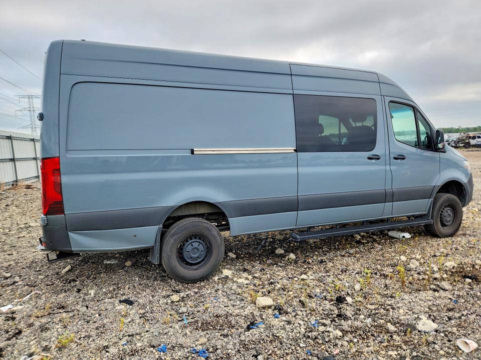 2024 Mercedes-benz Sprinter VIN W1W4NCVY5RP640264 COPART salvage auction — REAR END, Il - Salvage Certificate, sold $23,200 on 2026-08-25 (photo 3)