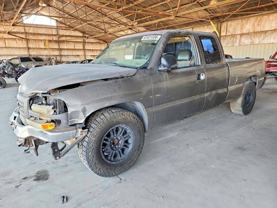 2006 Gmc SIERRA VIN 1GTEC19XX6Z263152 COPART salvage auction — FRONT END, AZ - CERTIFICATE OF TITLE (P), sold $475 on 2026-08-26 (photo 1)