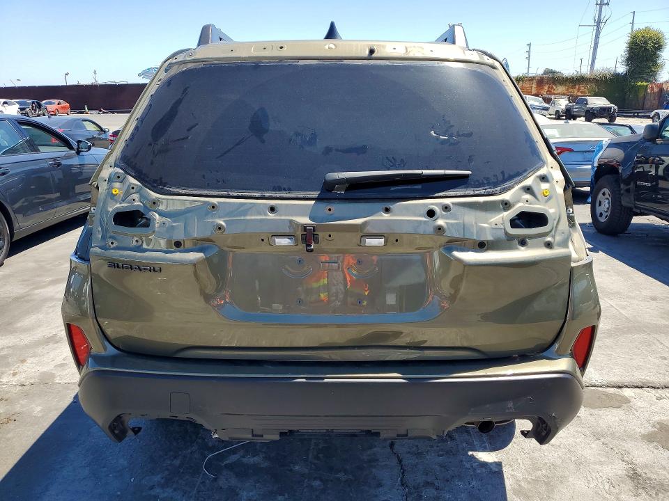 2025 Subaru Forester VIN JF2SLDDC1SH519849 COPART salvage auction — REAR END, Ca - Salvage Certificate, sold $12,400 on 2026-08-26 (photo 6)