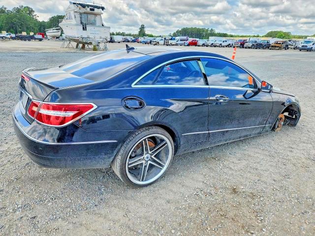 2011 Mercedes-benz E-class VIN WDDKJ5GB7BF064164 COPART salvage auction — FRONT END, NC - DEALER ONLY SALVAGE TITLE, sold $650 on 2026-07-28 (photo 3)