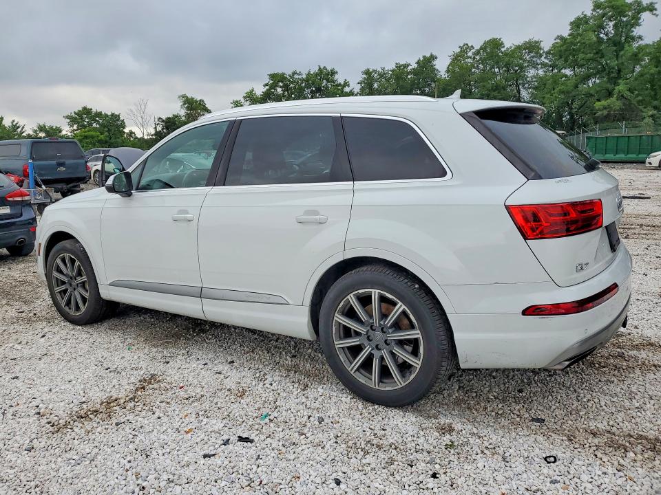 2017 Audi VIN WA1VAAF77HD039907 COPART salvage auction — MINOR DENT/SCRATCHES, Fl - Certificate Of Title, sold $4,800 on 2026-07-23 (photo 2)