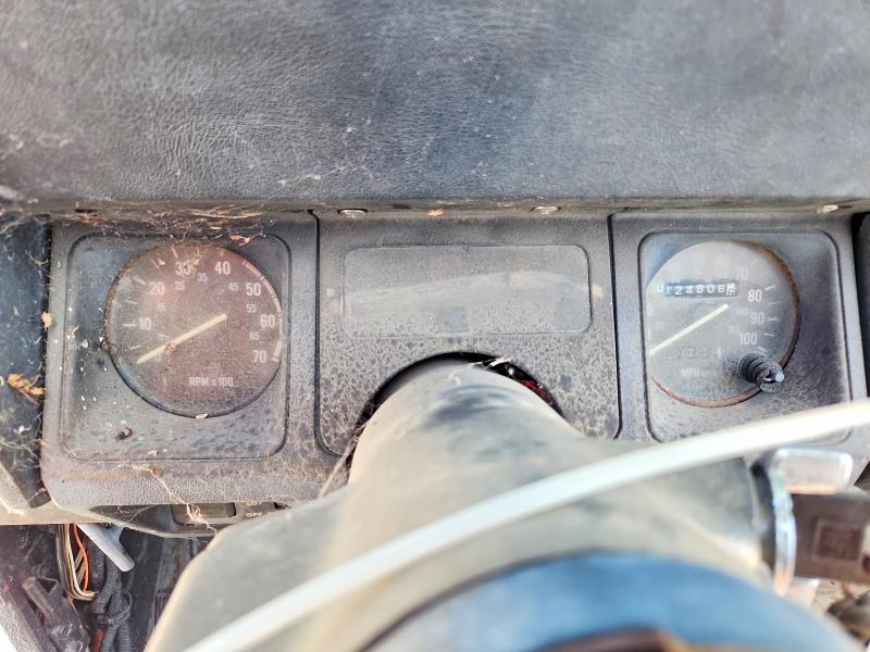 1987 Jeep Wrangler / VIN 2BCCV81J1HB537878 COPART salvage auction — NORMAL WEAR, TX - CERTIFICATE OF TITLE, sold $375 on 2026-08-11 (photo 9)