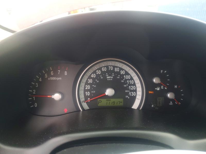 2008 Hyundai Entourage VIN KNDMC233486050922 COPART salvage auction — NORMAL WEAR, FL - CERTIFICATE OF TITLE, sold $25 on 2026-07-24 (photo 9)