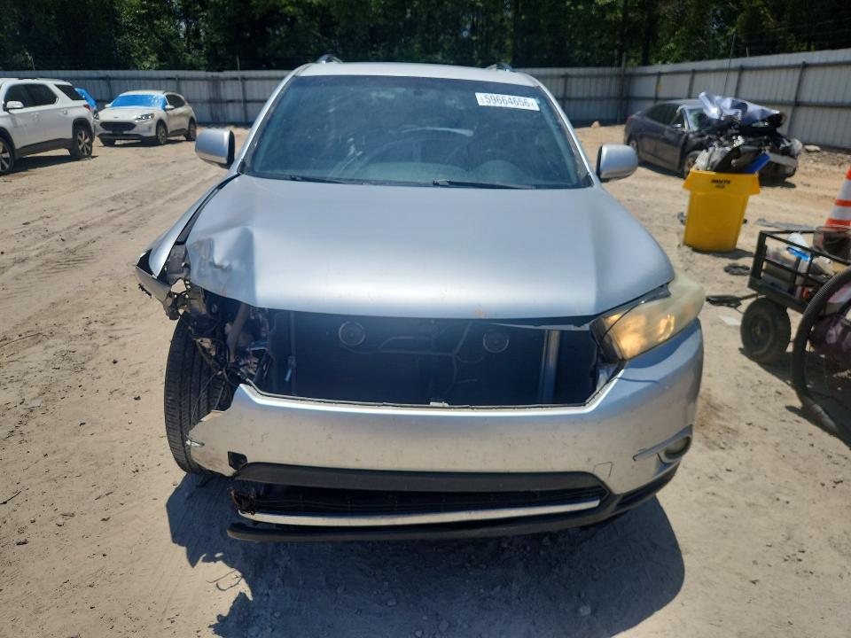 2013 Toyota Highlander VIN 5TDYK3EHXDS095165 COPART salvage auction — FRONT END, Fl - Cert Of Title Slvg Rebuildable, sold $5,900 on 2026-07-31 (photo 5)
