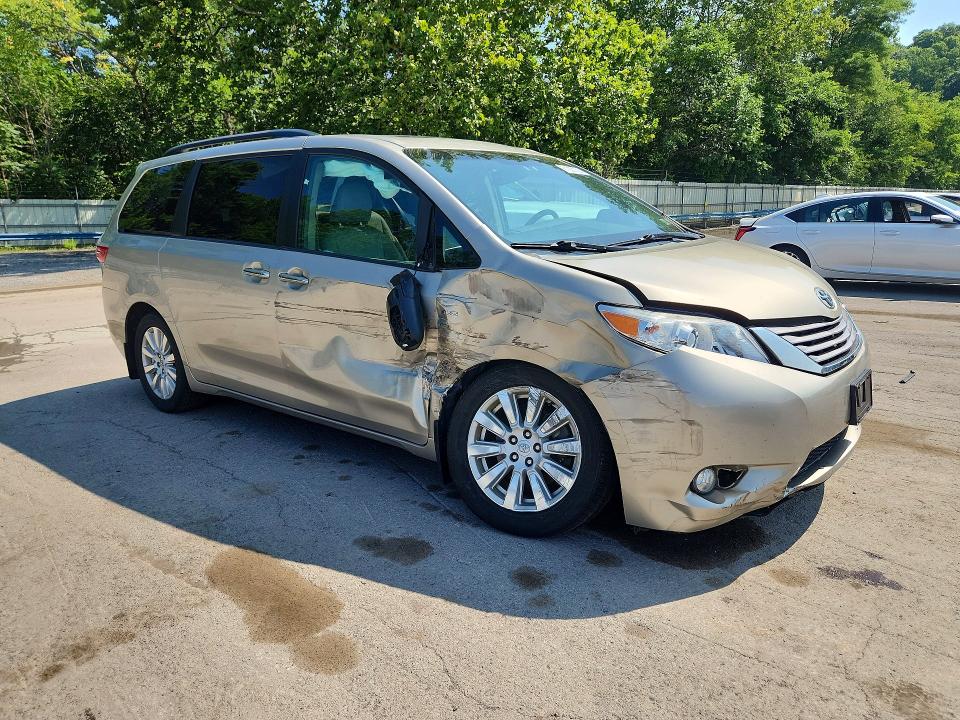 2017 Toyota Sienna VIN 5TDDZ3DC1HS164007 COPART salvage auction — FRONT END, PA - CERTIFICATE OF SALVAGE, sold $5,500 on 2026-07-30 (photo 4)