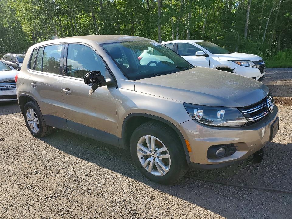 2015 Volkswagen Tiguan VIN WVGJV7AXXFW006464 COPART salvage auction — UNDERCARRIAGE, ON - PERMIT SALVAGE, sold $300 on 2026-07-16 (photo 4)