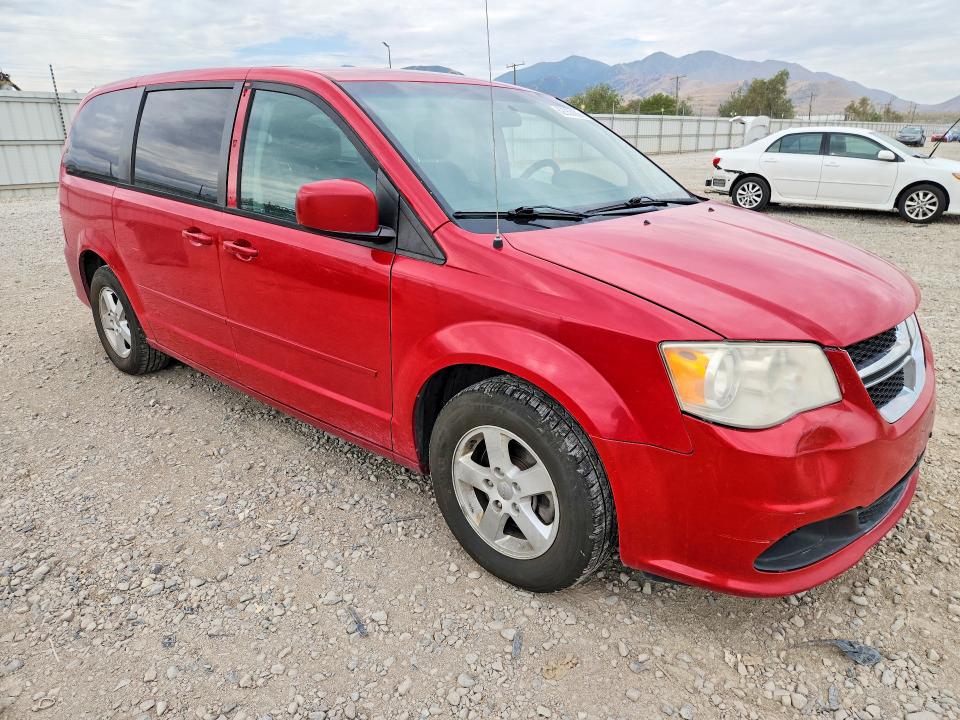 2013 Dodge VIN 2C4RDGCG0DR520210 COPART salvage auction — MINOR DENT/SCRATCHES, UT - CERTIFICATE OF TITLE, sold $650 on 2026-08-07 (photo 4)